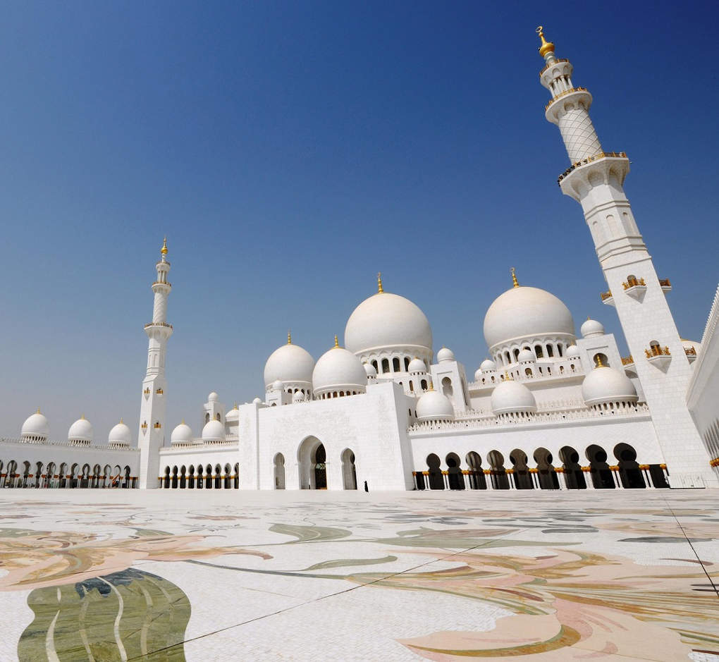 Die Sheikh Zayed Moschee - drittgrößte Moschee der Welt by Abu Dhabi Tourism & Culture Authority c/o Global Spot